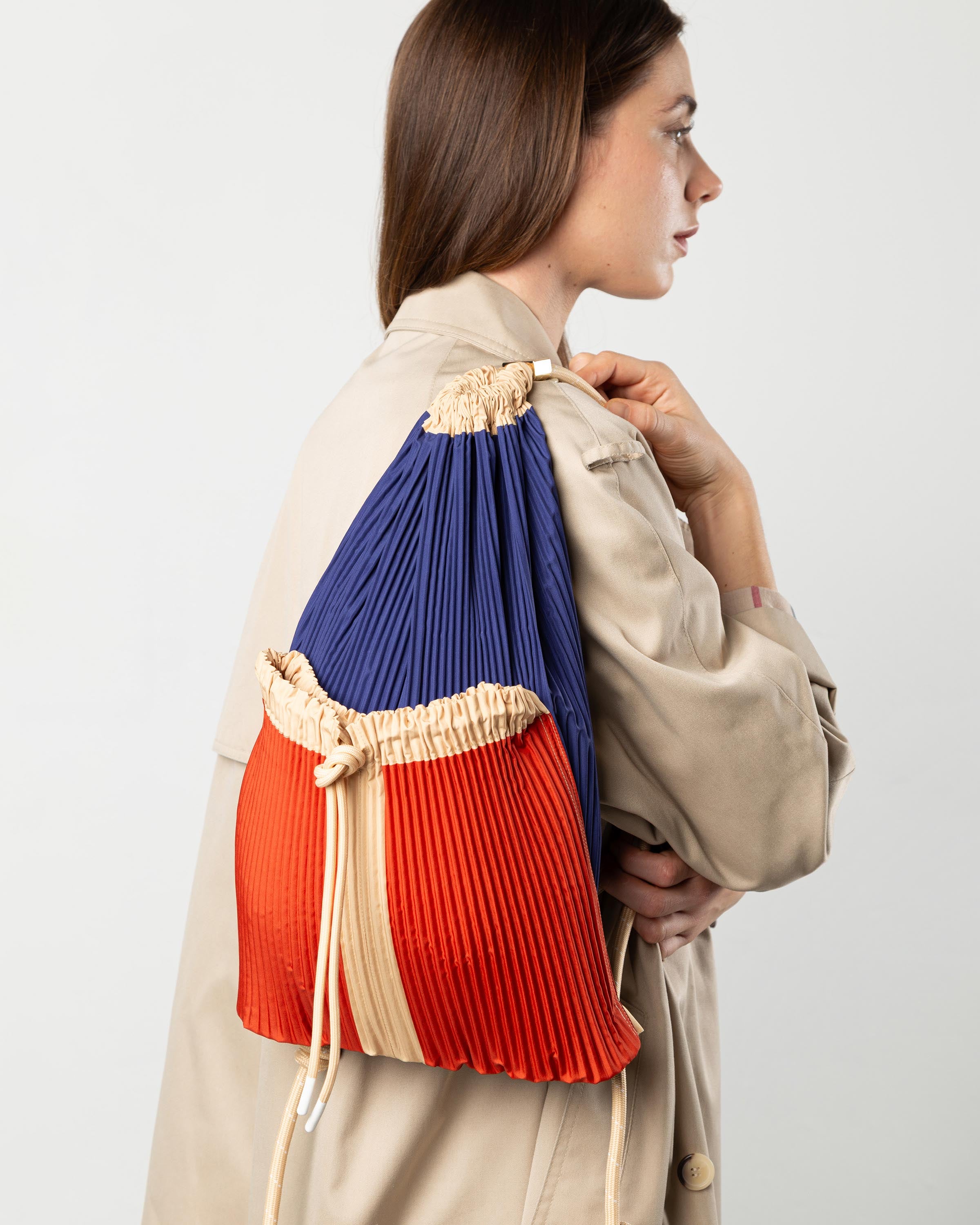 Zaino plissettato di design Rossana firmato Multitudes.