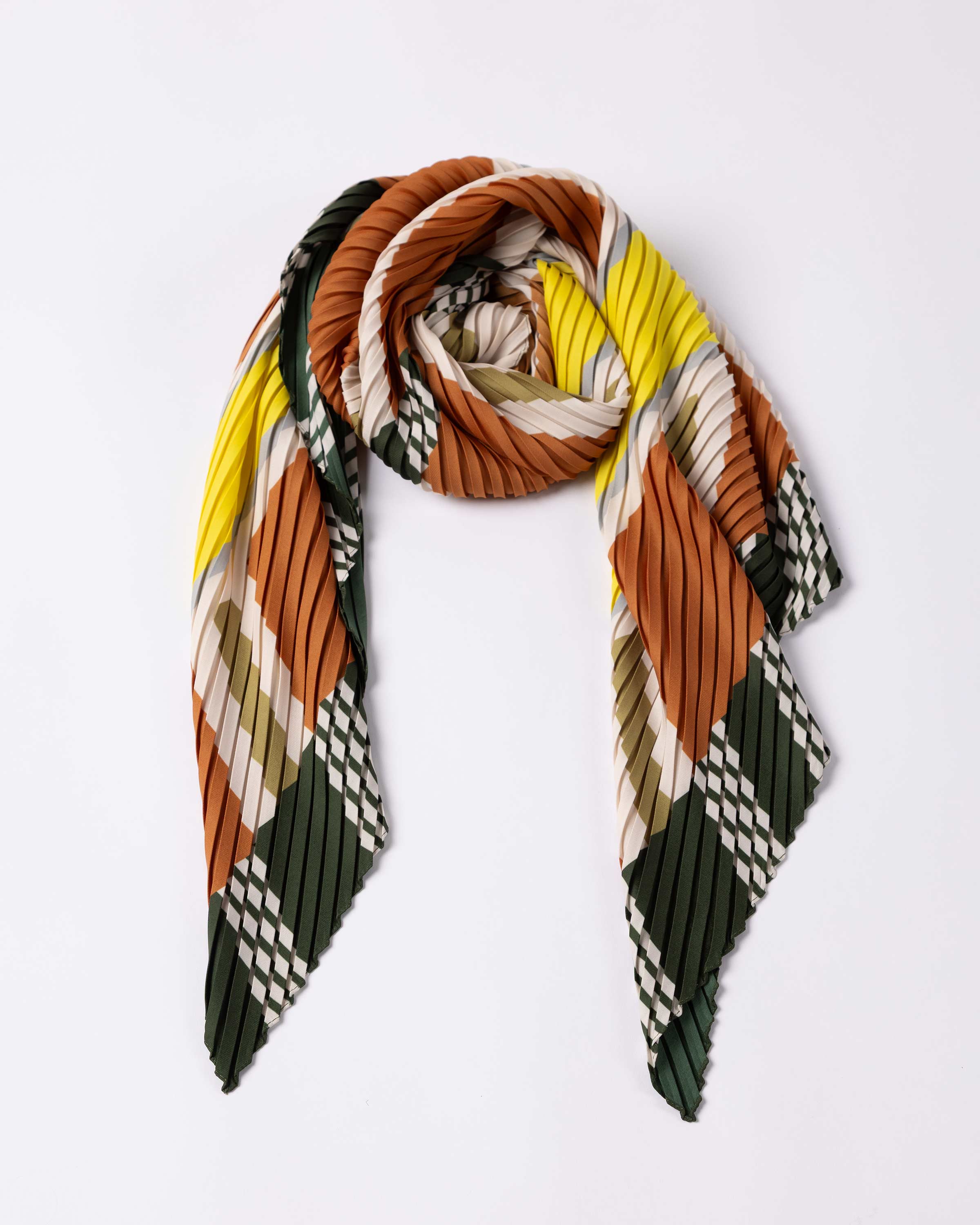 Accessorio di design Multitudes: sciarpa plissettata bicolore Selene beige e bronzo.