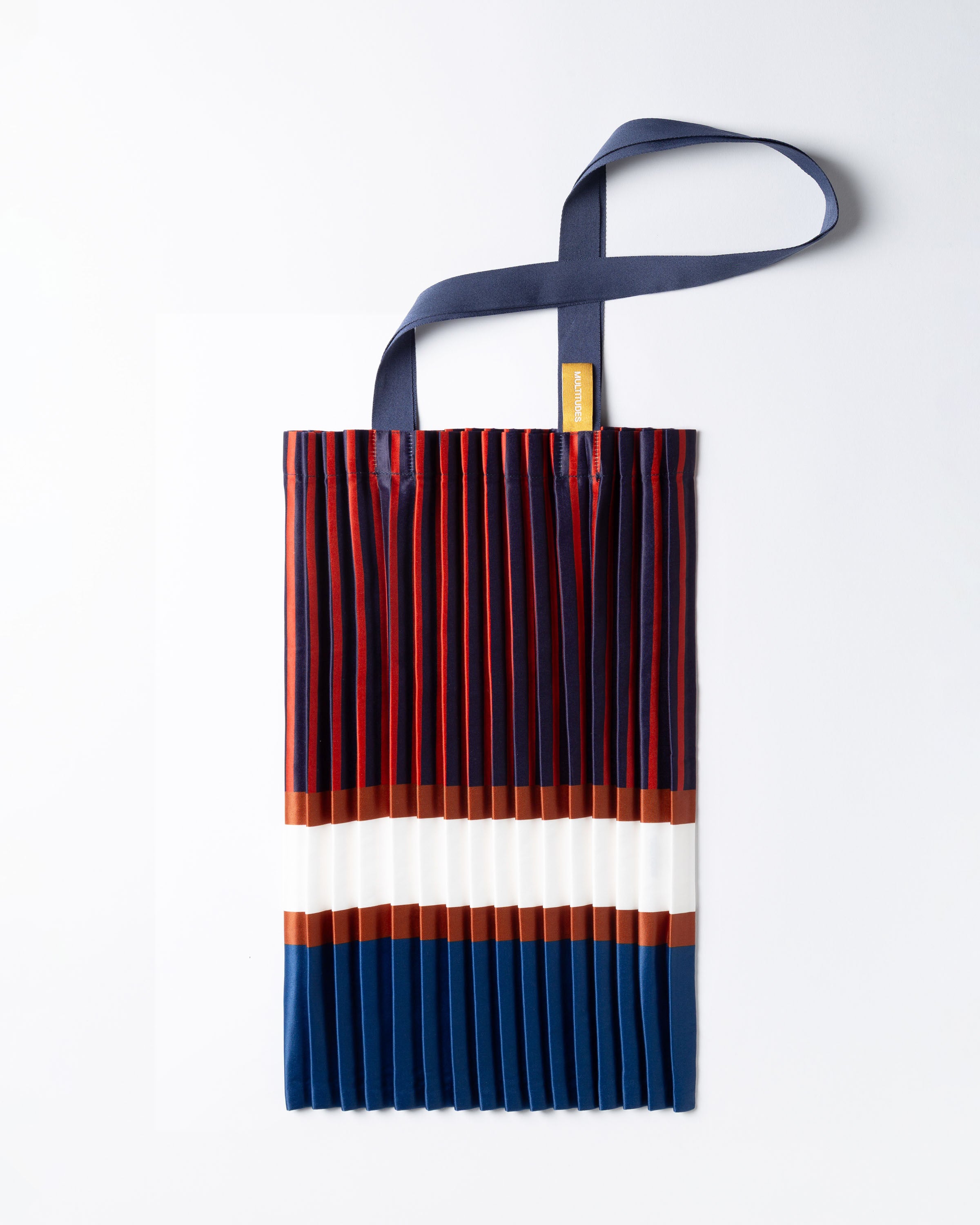 Chiavari tote bag firmata Multitudes in tessuto effetto seta. 