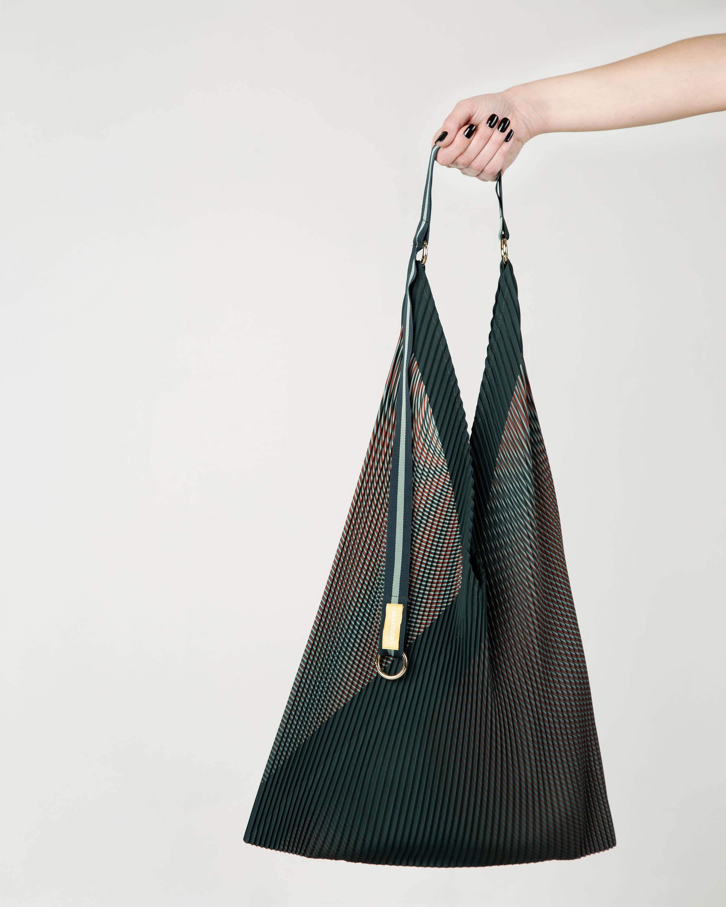 Y bag Isabella Green di Multitudes.