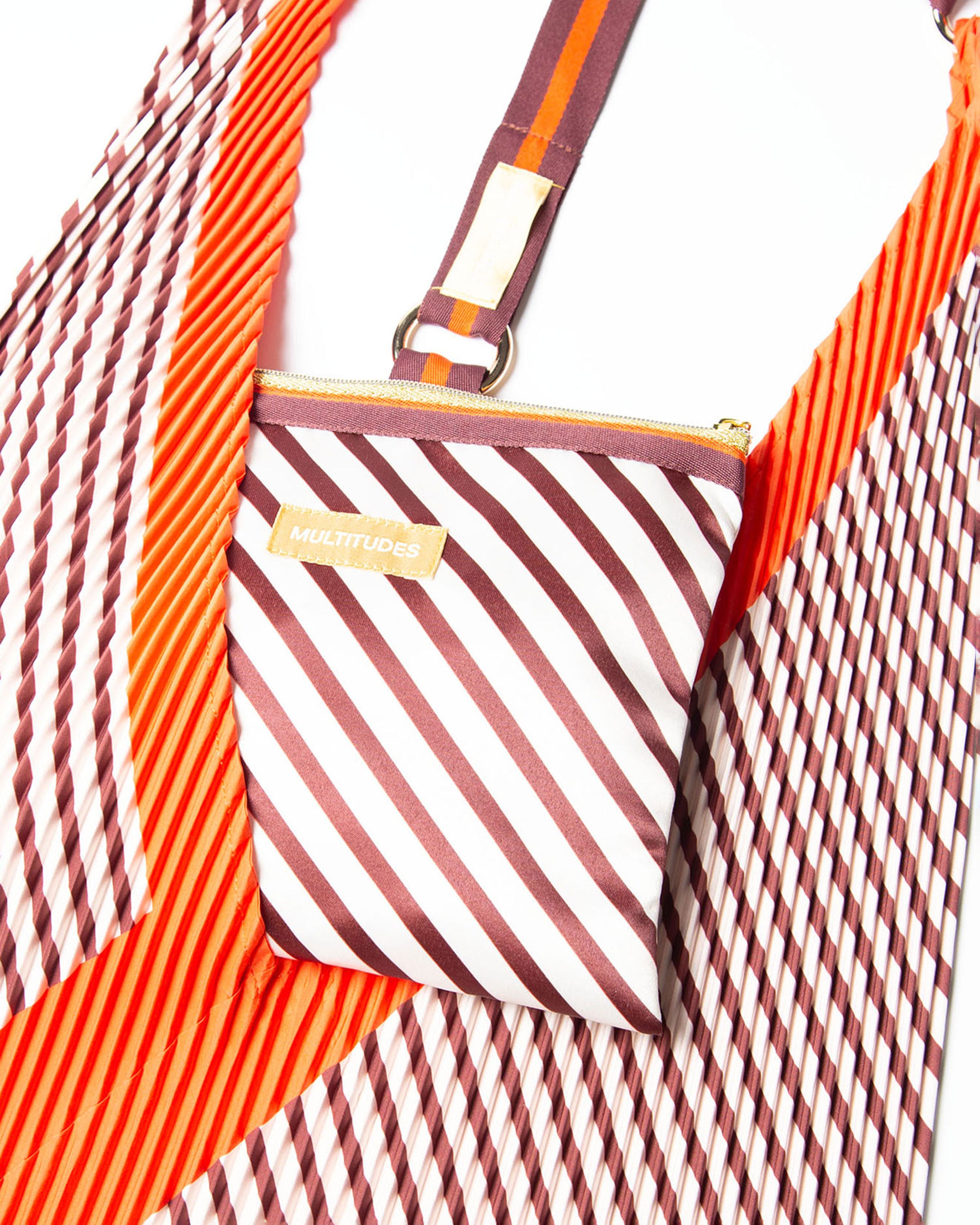 FRANCESCA RED POCHETTE