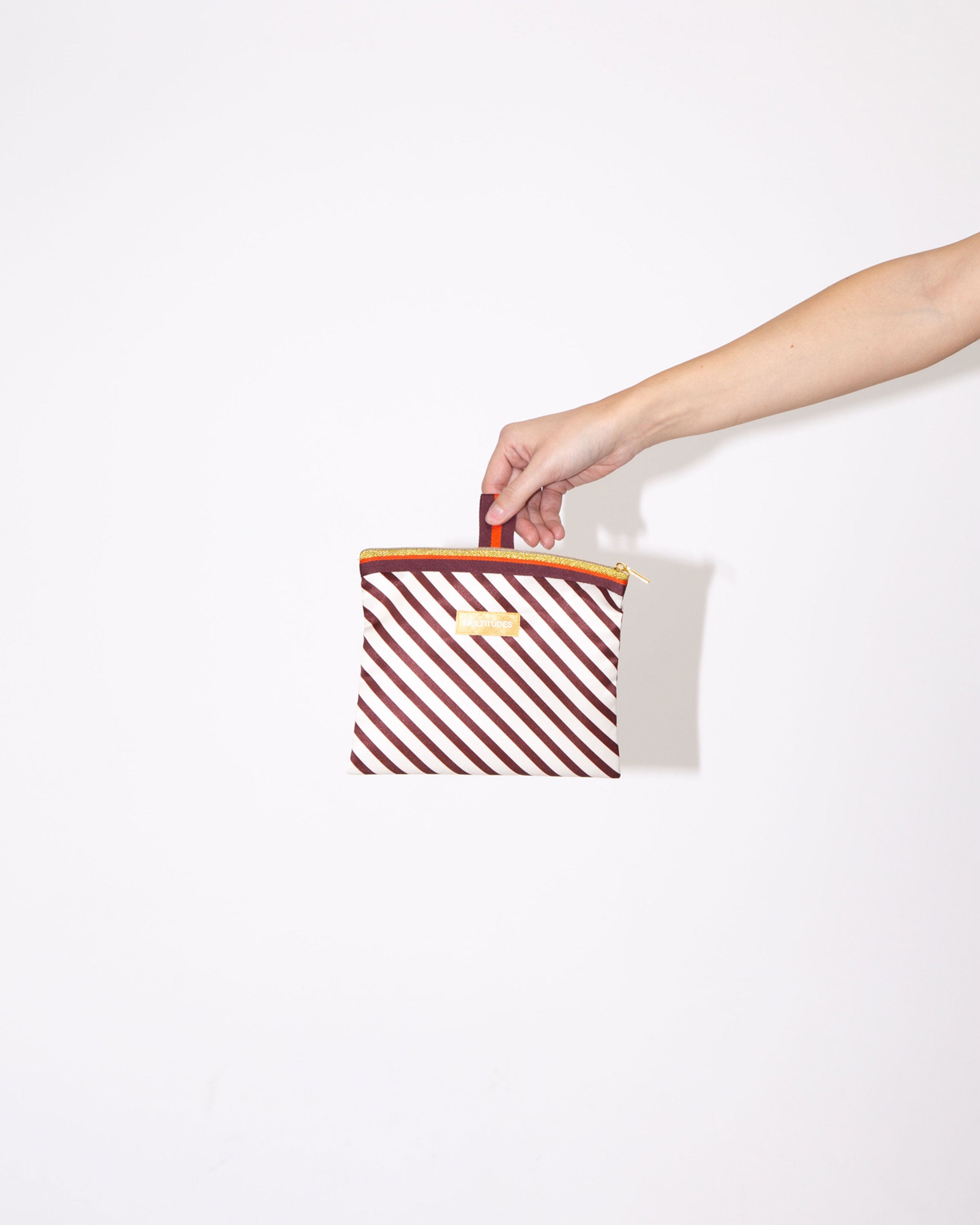 FRANCESCA RED POCHETTE