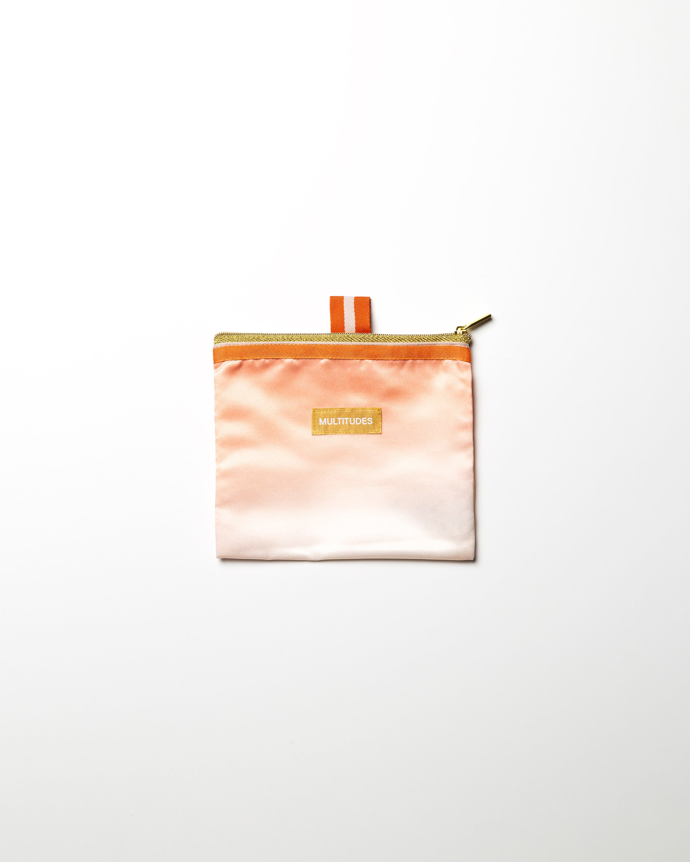 Pochette in tessuto Monica Nude di Multitudes. Colore nude, arancio, rosa salmone e bianco.