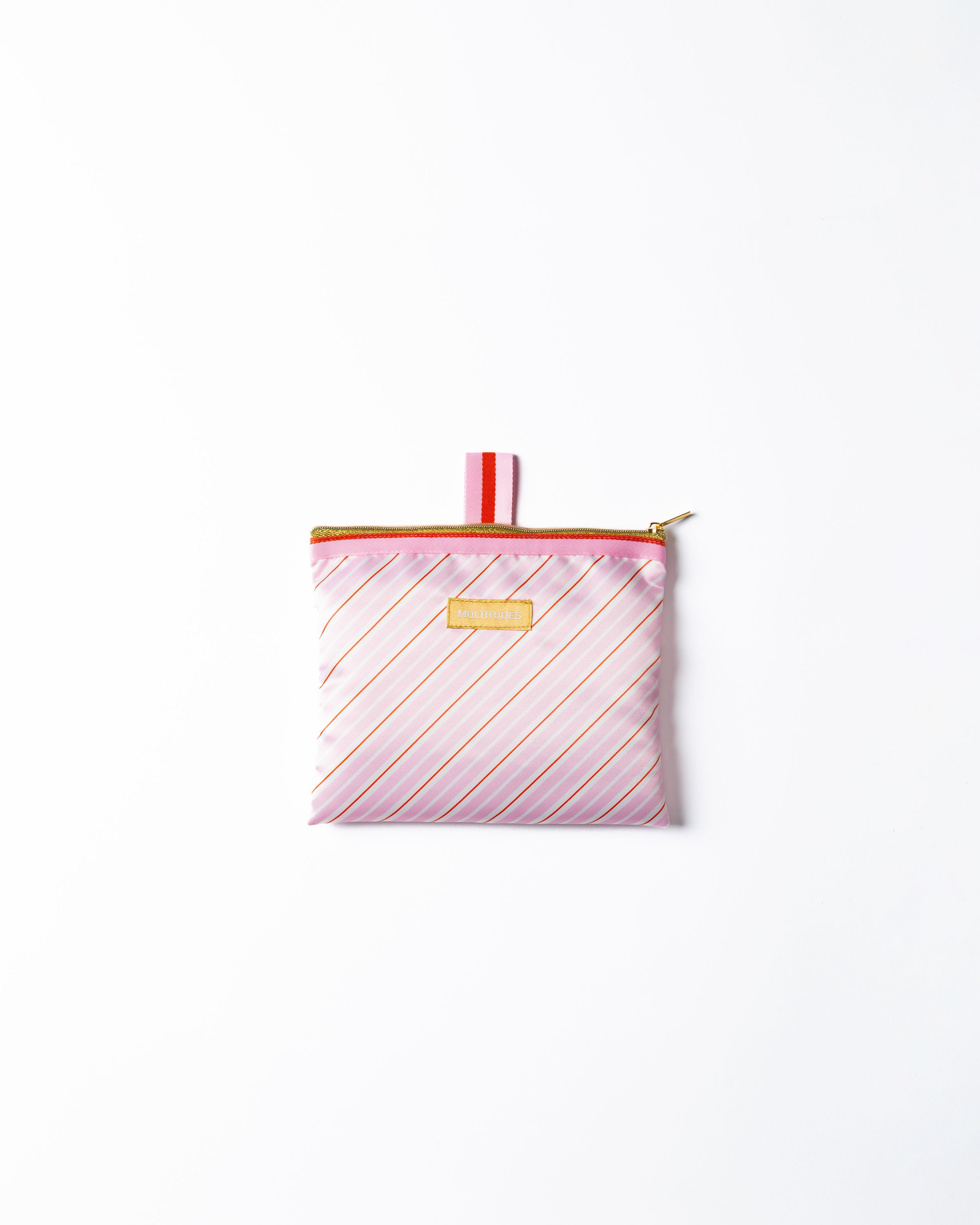 Pochette in tessuto Uma di Multitudes. Color rosa chiaro a righe bianche e ruggine con zip e passante per gancio. 